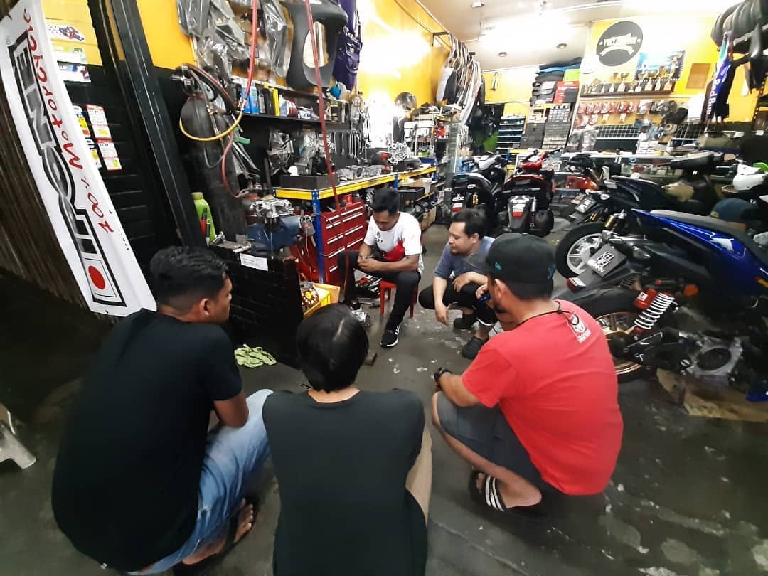 Motor